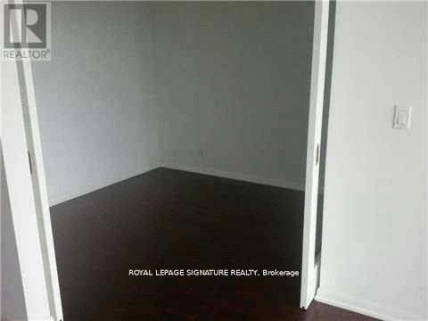 2301 - 832 Bay St, Toronto, Ontario  M5S 1Z6 - Photo 9 - C12665888