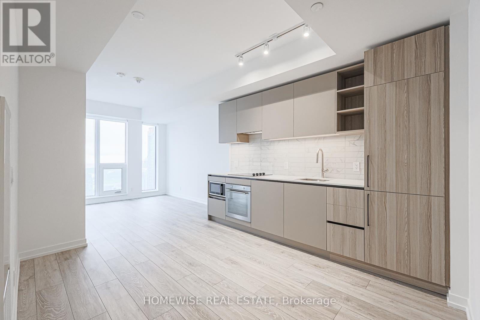 5112 - 55 Mercer Street, Toronto, Ontario  M5V 3W2 - Photo 1 - C12665940