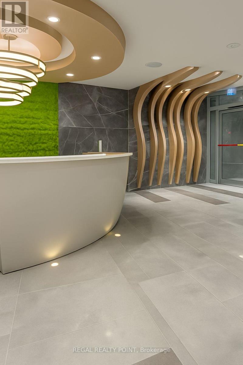 605 - 21 Carlton Street, Toronto, Ontario  M5B 1L3 - Photo 13 - C12665976