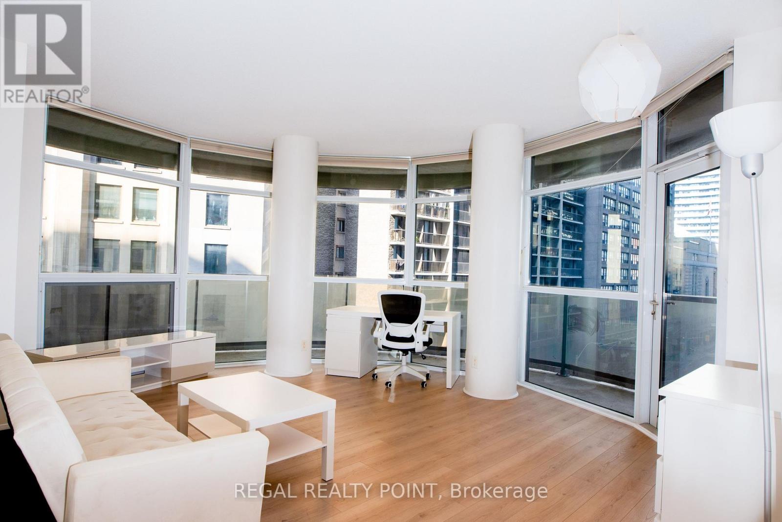 605 - 21 Carlton Street, Toronto, Ontario  M5B 1L3 - Photo 16 - C12665976