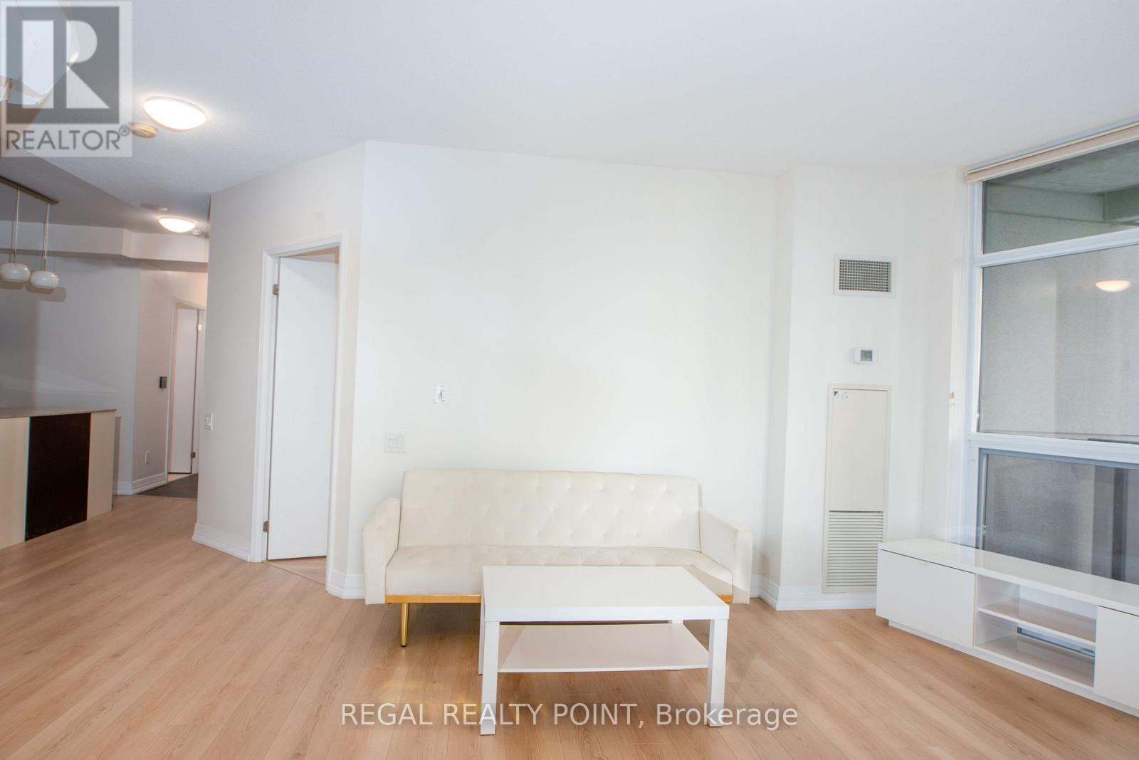 605 - 21 Carlton Street, Toronto, Ontario  M5B 1L3 - Photo 17 - C12665976