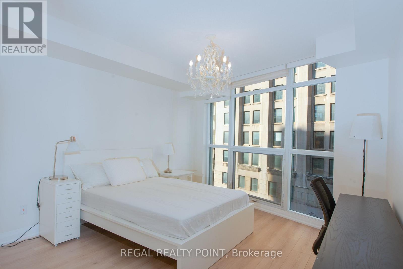 605 - 21 Carlton Street, Toronto, Ontario  M5B 1L3 - Photo 18 - C12665976