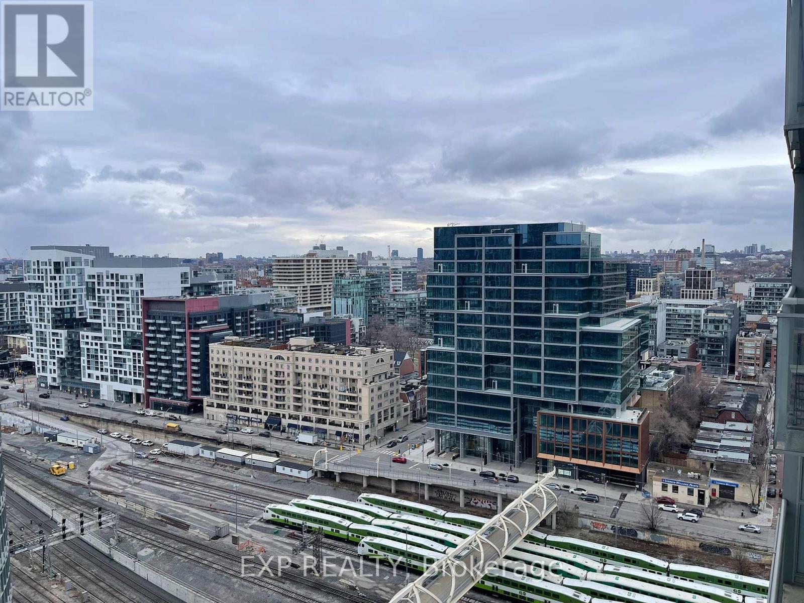 2610 - 15 Iceboat Terrace, Toronto, Ontario  M5V 4A5 - Photo 6 - C12666032