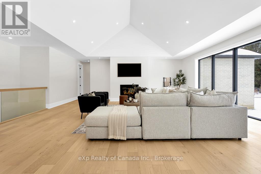 33 August Crescent, Norwich, Ontario  N0J 1R0 - Photo 16 - X12666140