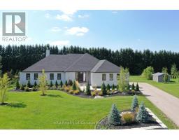 33 AUGUST CRESCENT, Norwich, Ontario