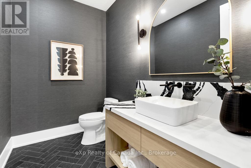 33 August Crescent, Norwich, Ontario  N0J 1R0 - Photo 37 - X12666140