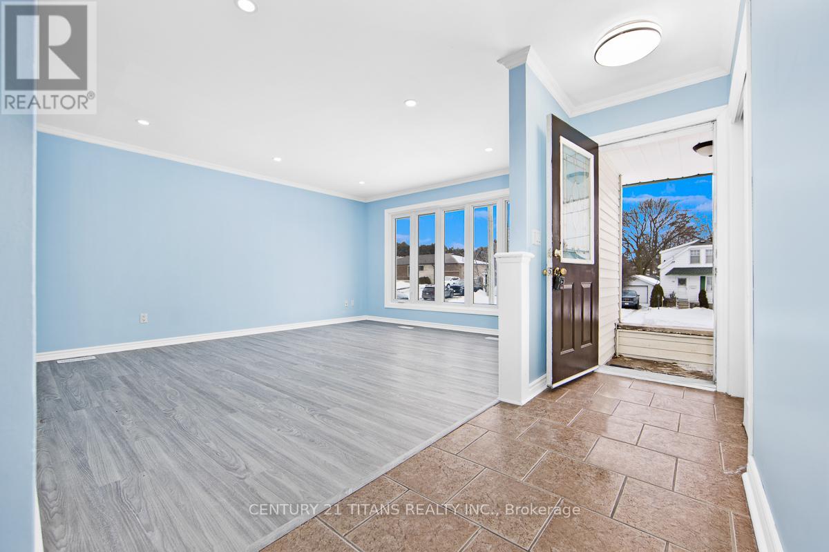 29 Switzer Drive, Oshawa, Ontario  L1G 3J2 - Photo 3 - E12666056