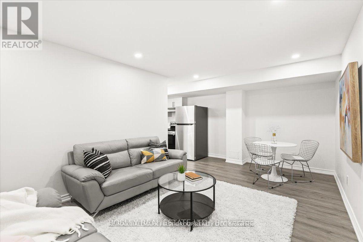 BASEMENT - 14 MULGRAVE STREET, Whitby, Ontario