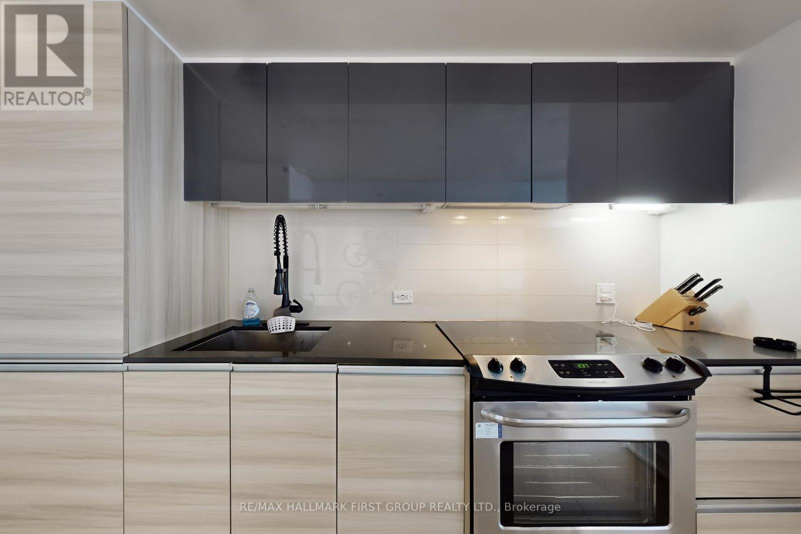 729 - 1190 Dundas Street E, Toronto, Ontario  M4M 2T1 - Photo 16 - E12666122