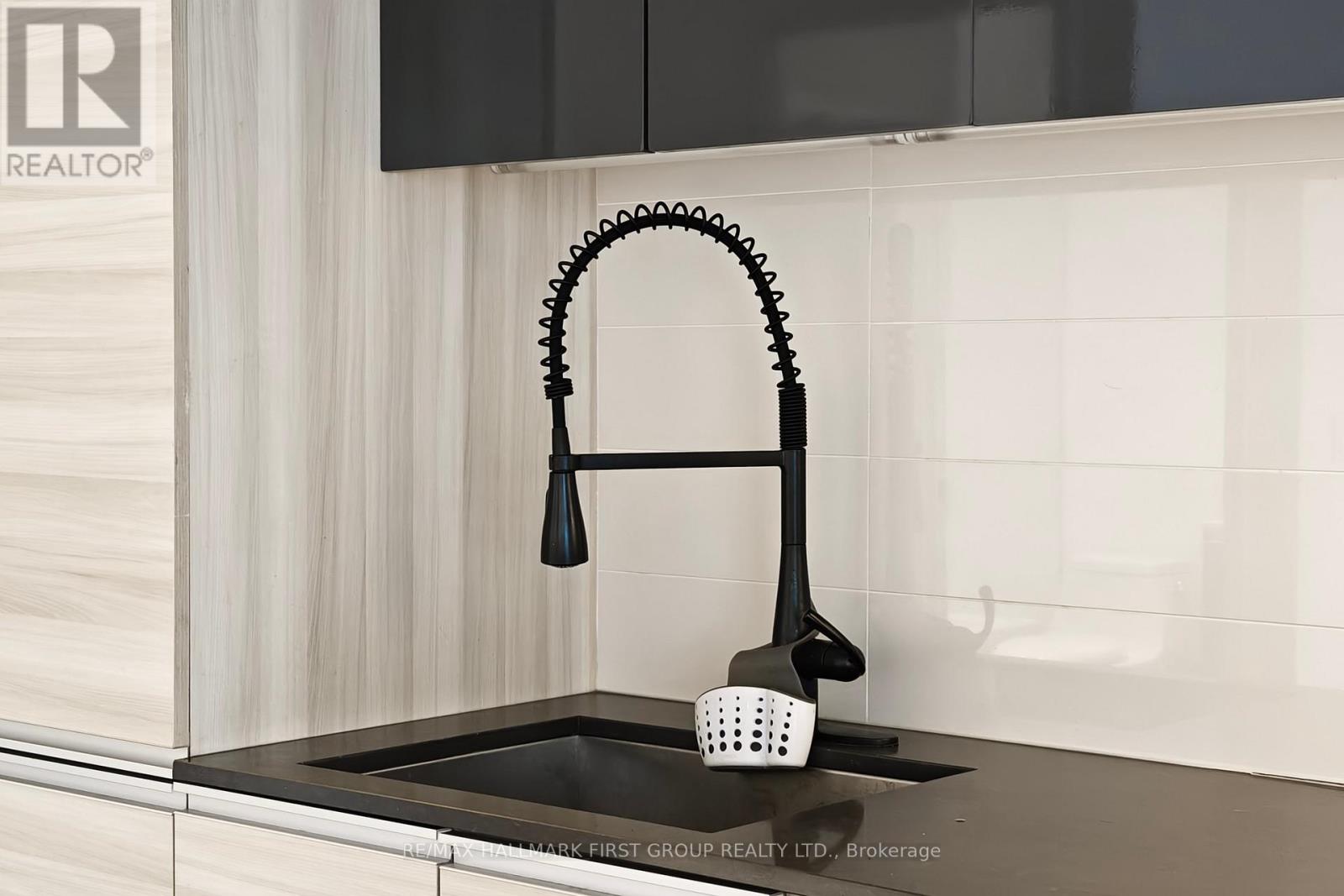 729 - 1190 Dundas Street E, Toronto, Ontario  M4M 2T1 - Photo 18 - E12666122