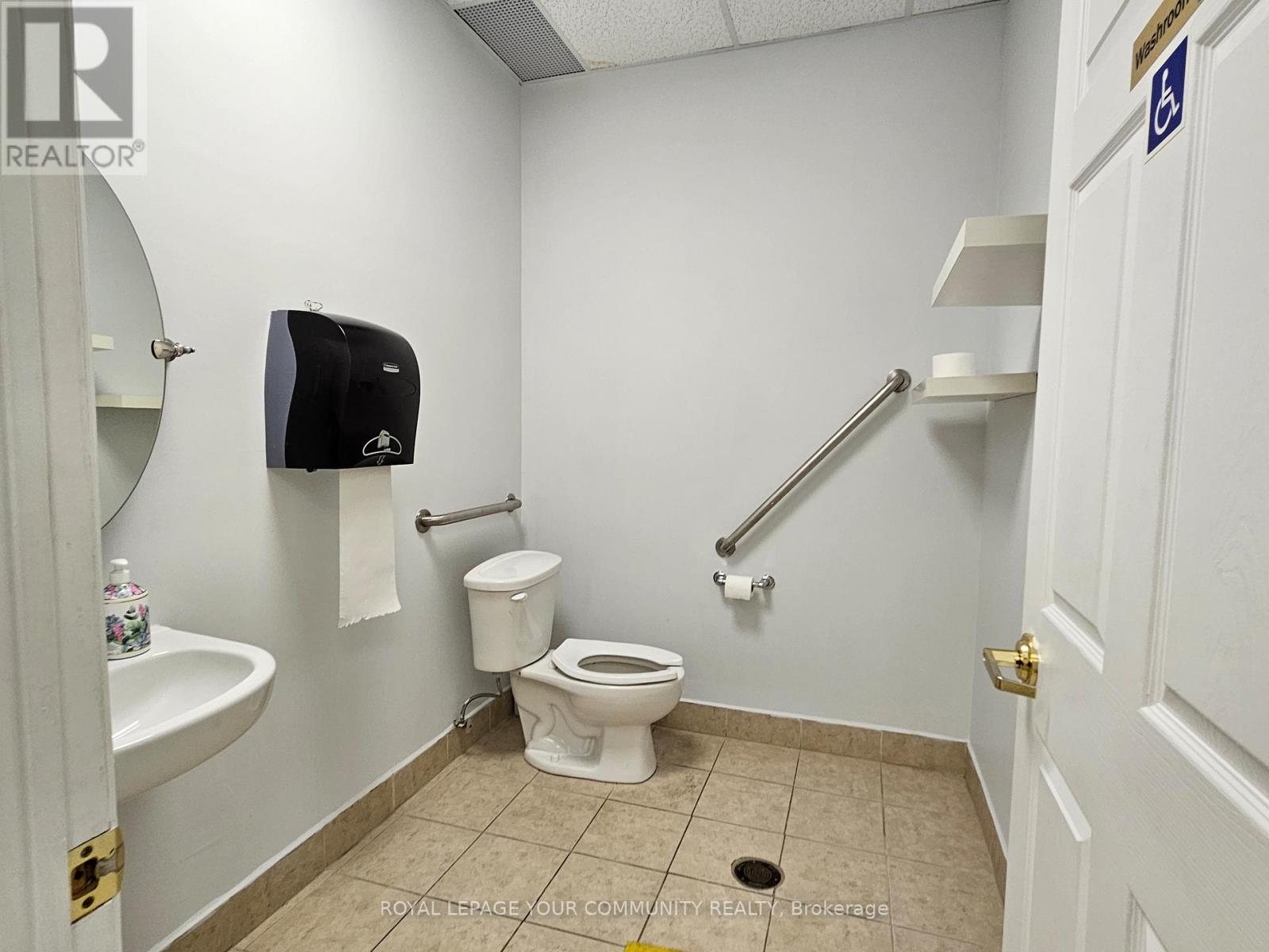 33 - 588 Edward Avenue, Richmond Hill, Ontario  L4C 9Y6 - Photo 24 - N12665952