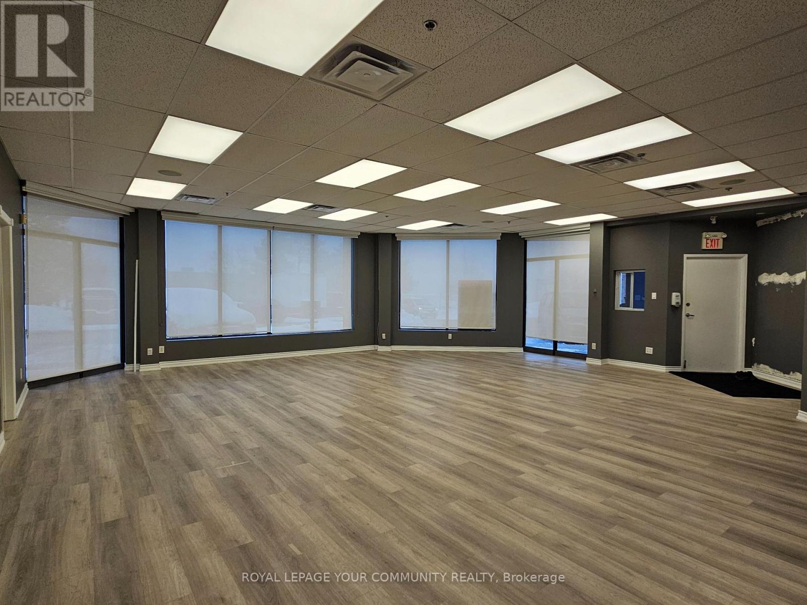 33 - 588 Edward Avenue, Richmond Hill, Ontario  L4C 9Y6 - Photo 3 - N12665952