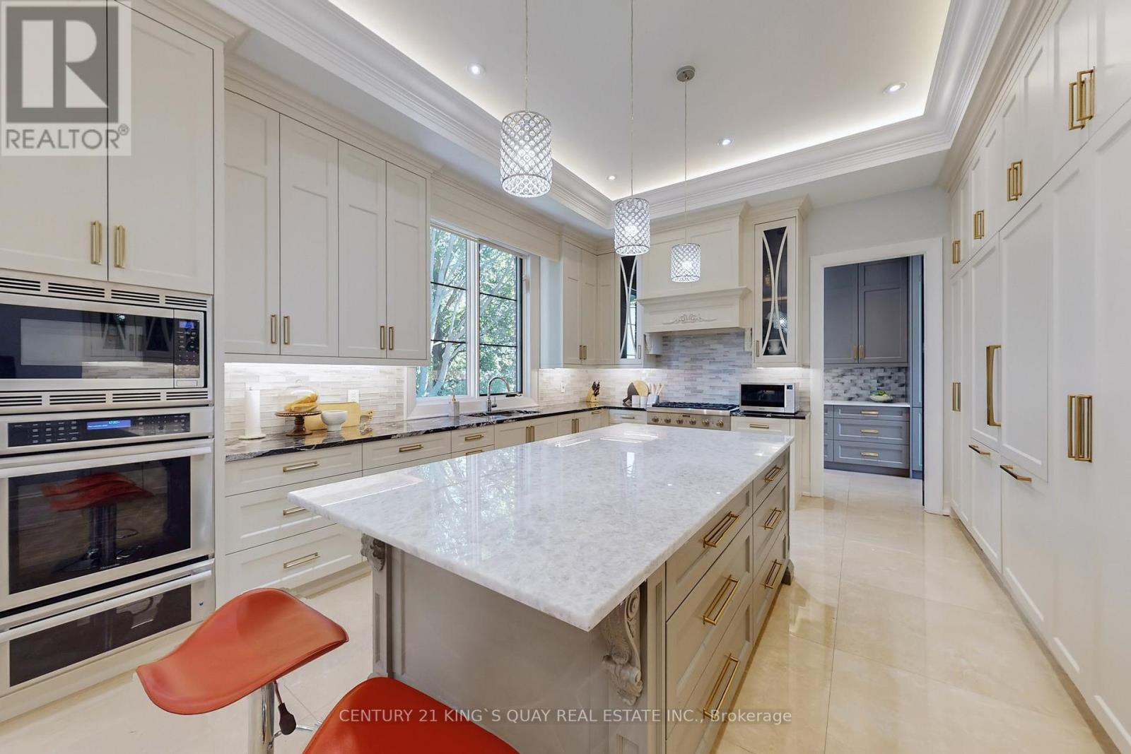 19 Blyth Street, Richmond Hill, Ontario  L4E 2Y2 - Photo 11 - N12665954