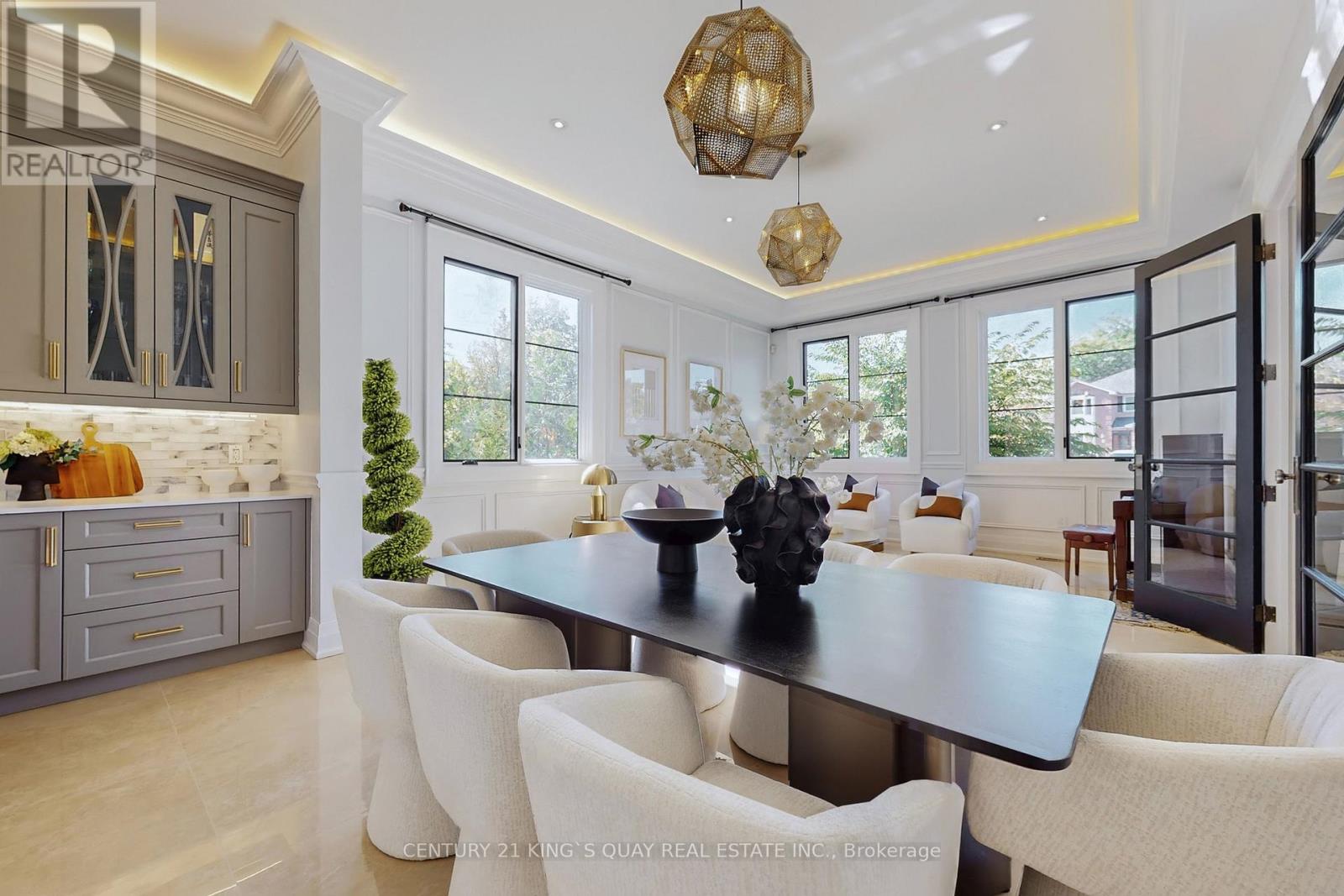 19 Blyth Street, Richmond Hill, Ontario  L4E 2Y2 - Photo 5 - N12665954