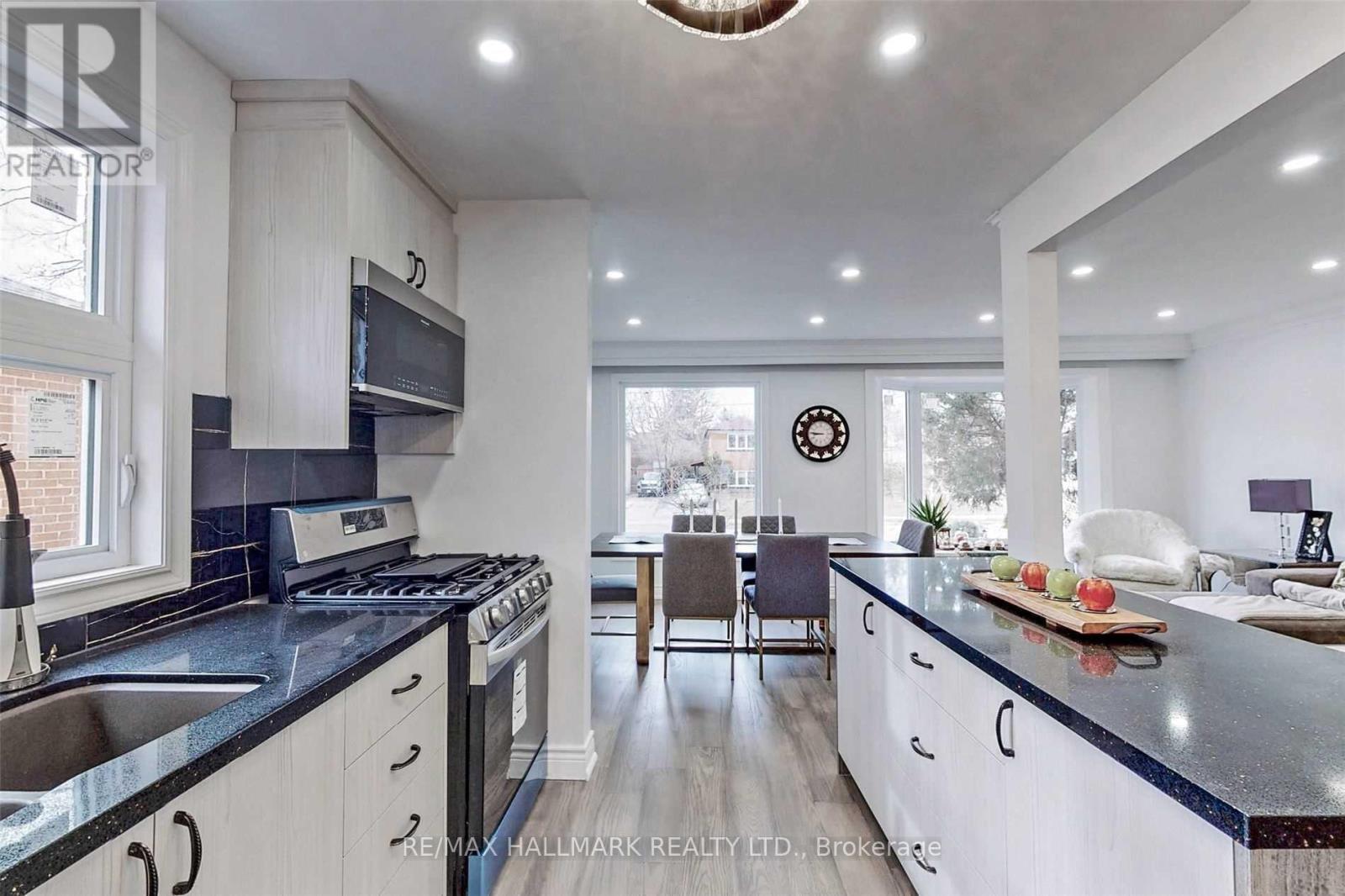 214 Altamira Road, Richmond Hill, Ontario  L4C 4E1 - Photo 11 - N12665972