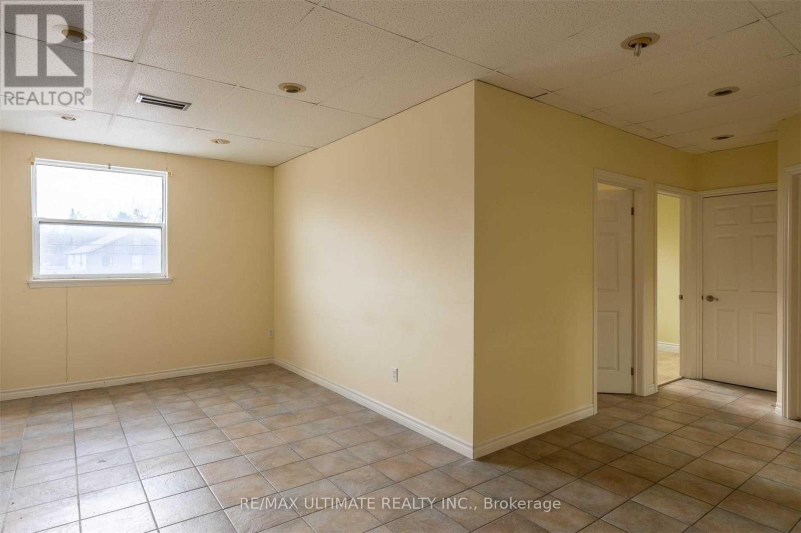 203 - 4418 Highway 7 Street E, Markham, Ontario  L3R 1M2 - Photo 2 - N12666060