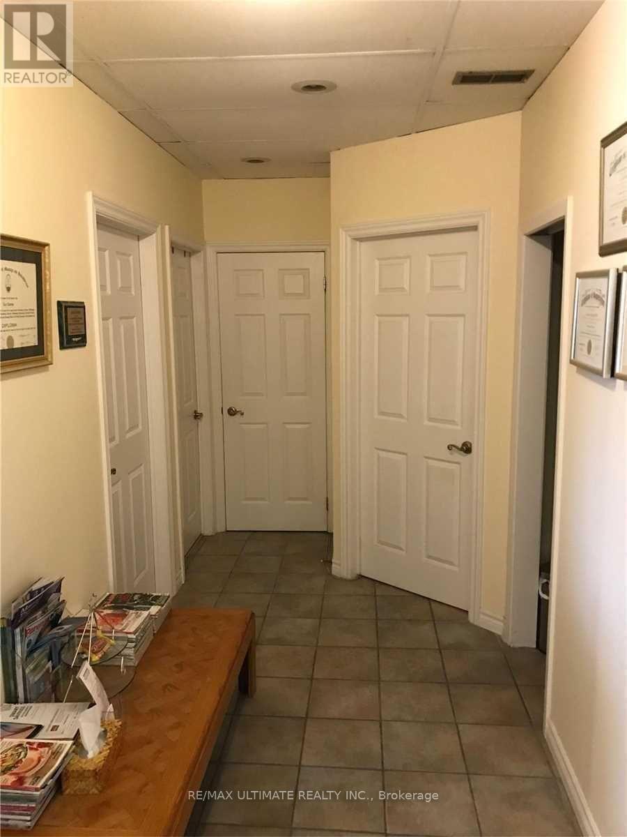 203 - 4418 Highway 7 Street E, Markham, Ontario  L3R 1M2 - Photo 3 - N12666060