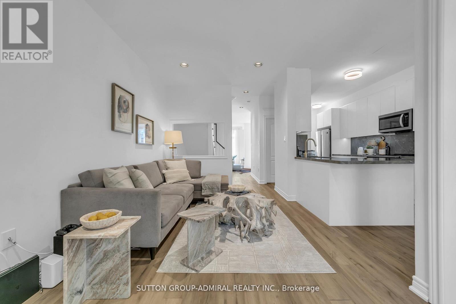 64 - 255 Shaftsbury Avenue, Richmond Hill, Ontario  L4C 0L9 - Photo 9 - N12666110