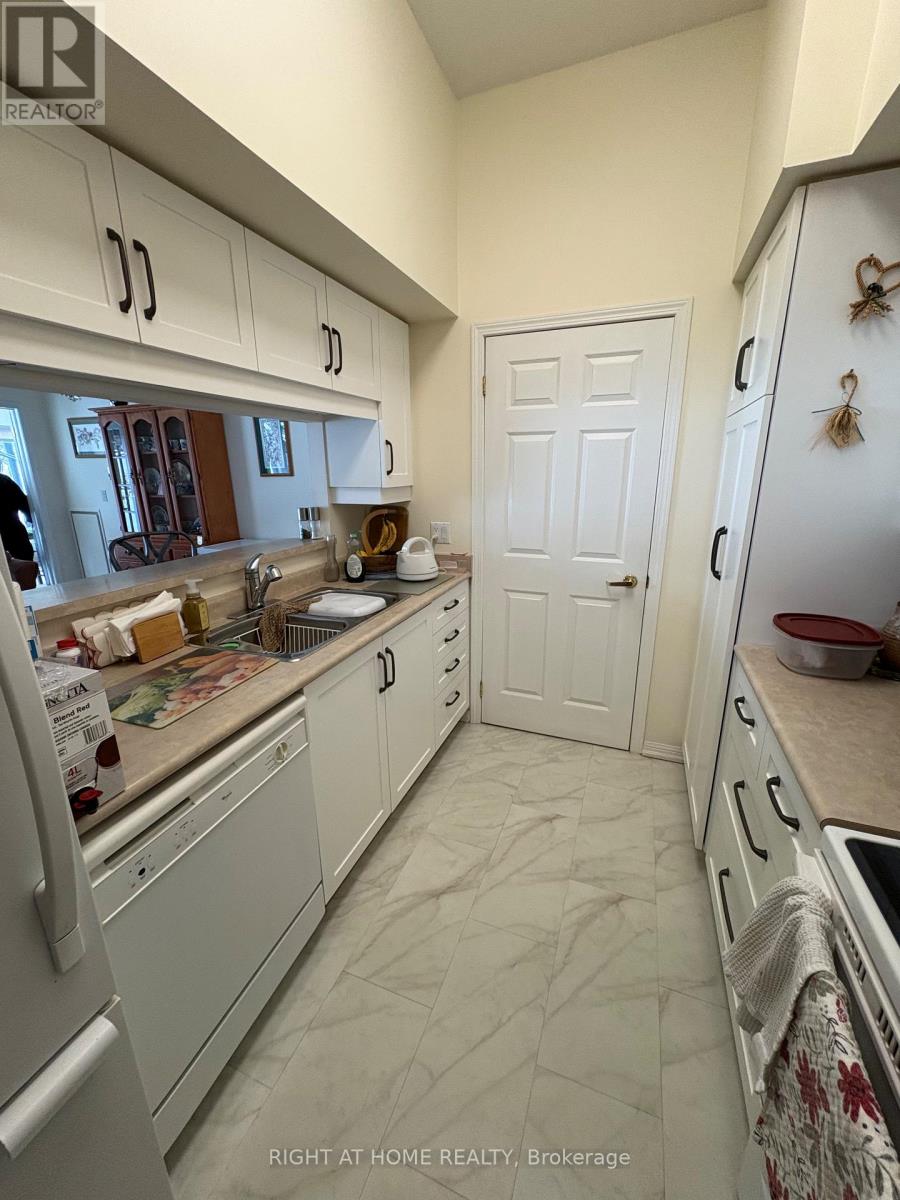 109 - 94 Dean Avenue, Barrie, Ontario  L4N 0M3 - Photo 14 - S12666114