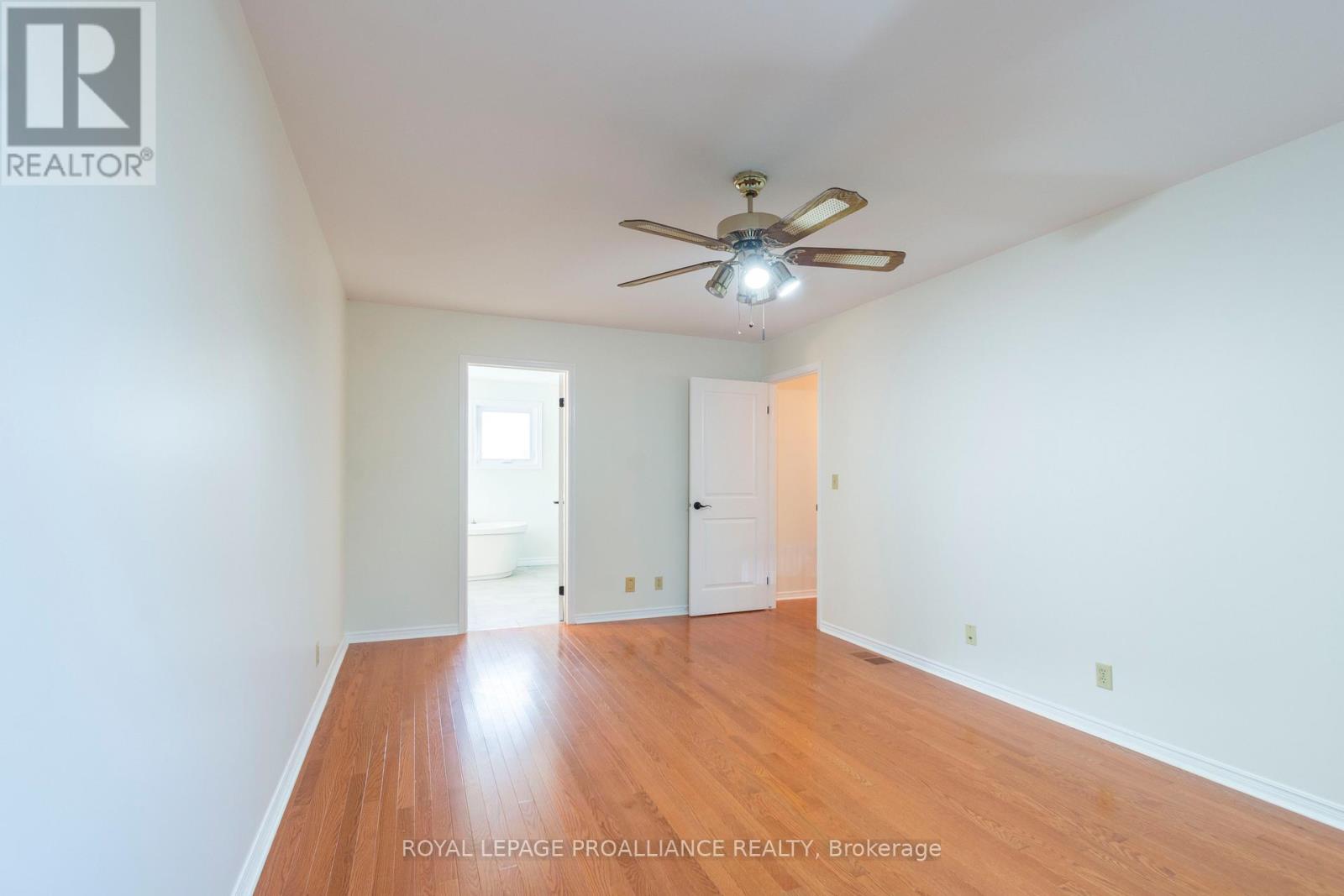 37 Dungannon Drive, Belleville, Ontario  K8P 5E7 - Photo 24 - X12491006