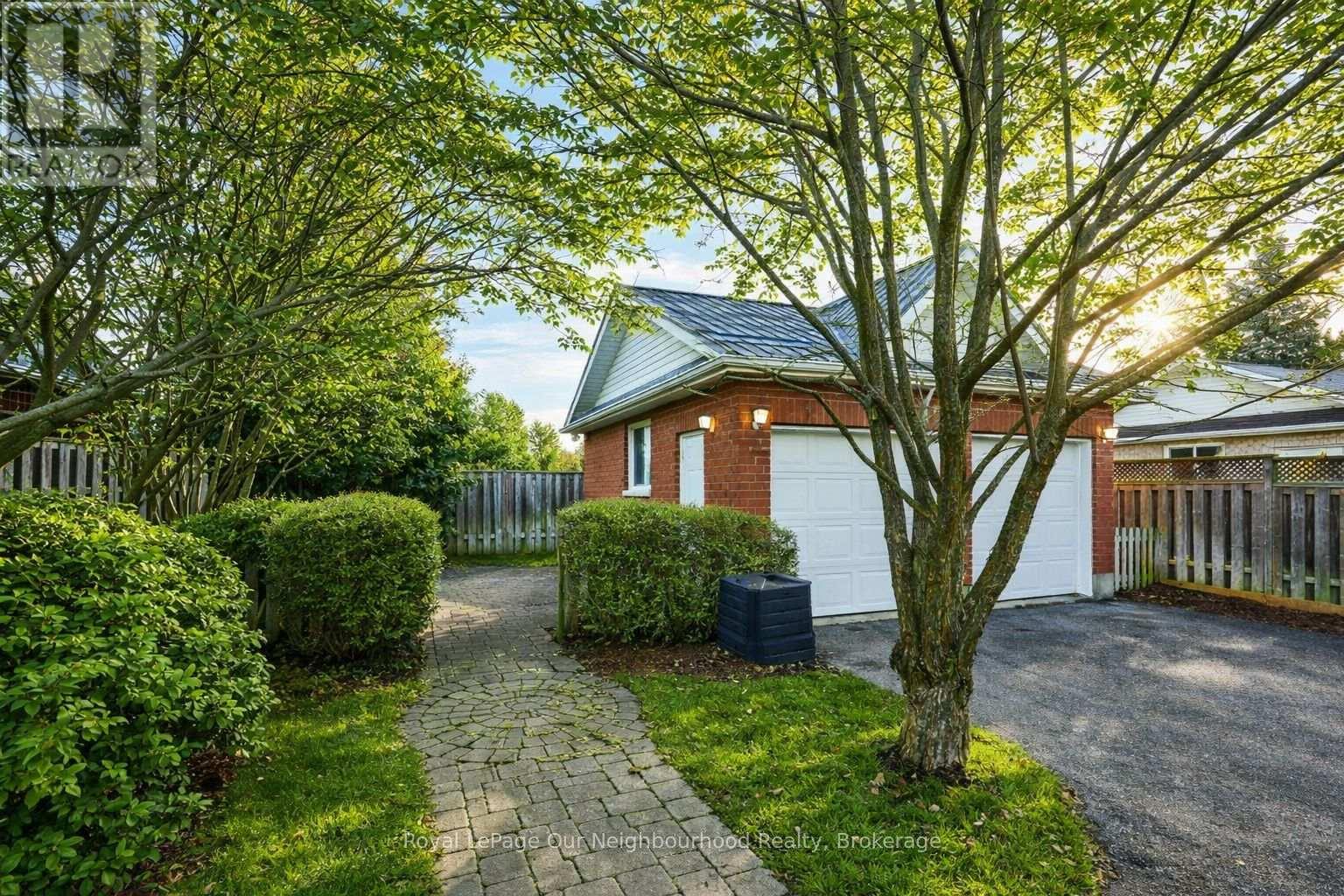 764 Prince Of Wales Drive, Cobourg, Ontario  K9A 5X8 - Photo 2 - X12651210