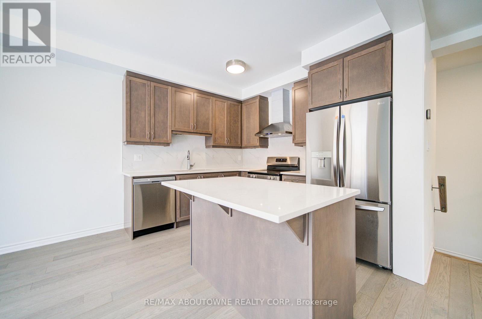 3028 Langdon Road, Oakville (Jm Joshua Meadows), Ontario  L6H 7Y5 - Photo 13 - W12665936