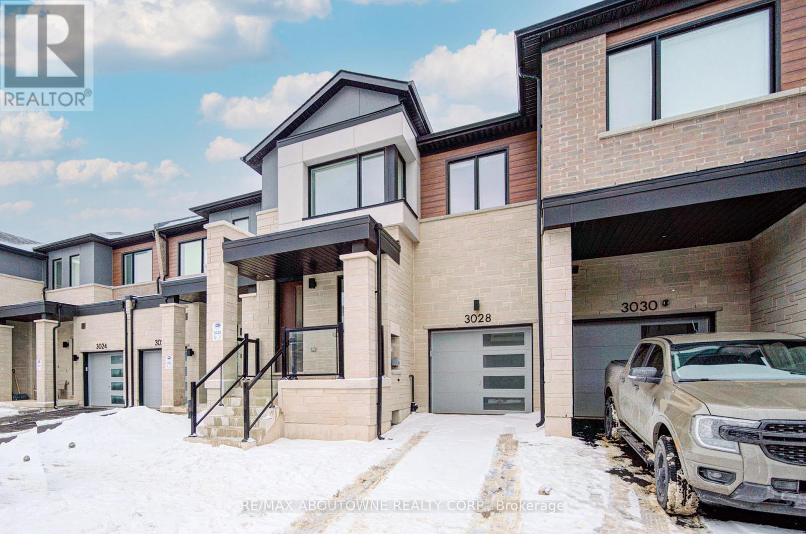 3028 Langdon Road, Oakville (Jm Joshua Meadows), Ontario  L6H 7Y5 - Photo 2 - W12665936