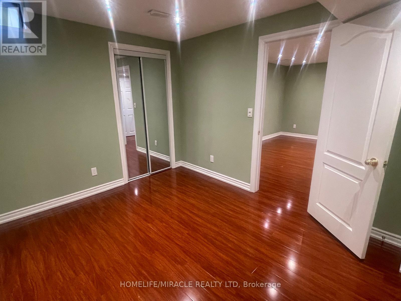 1527 Evans Terrace, Milton, Ontario  L9T 5J4 - Photo 22 - W12665946