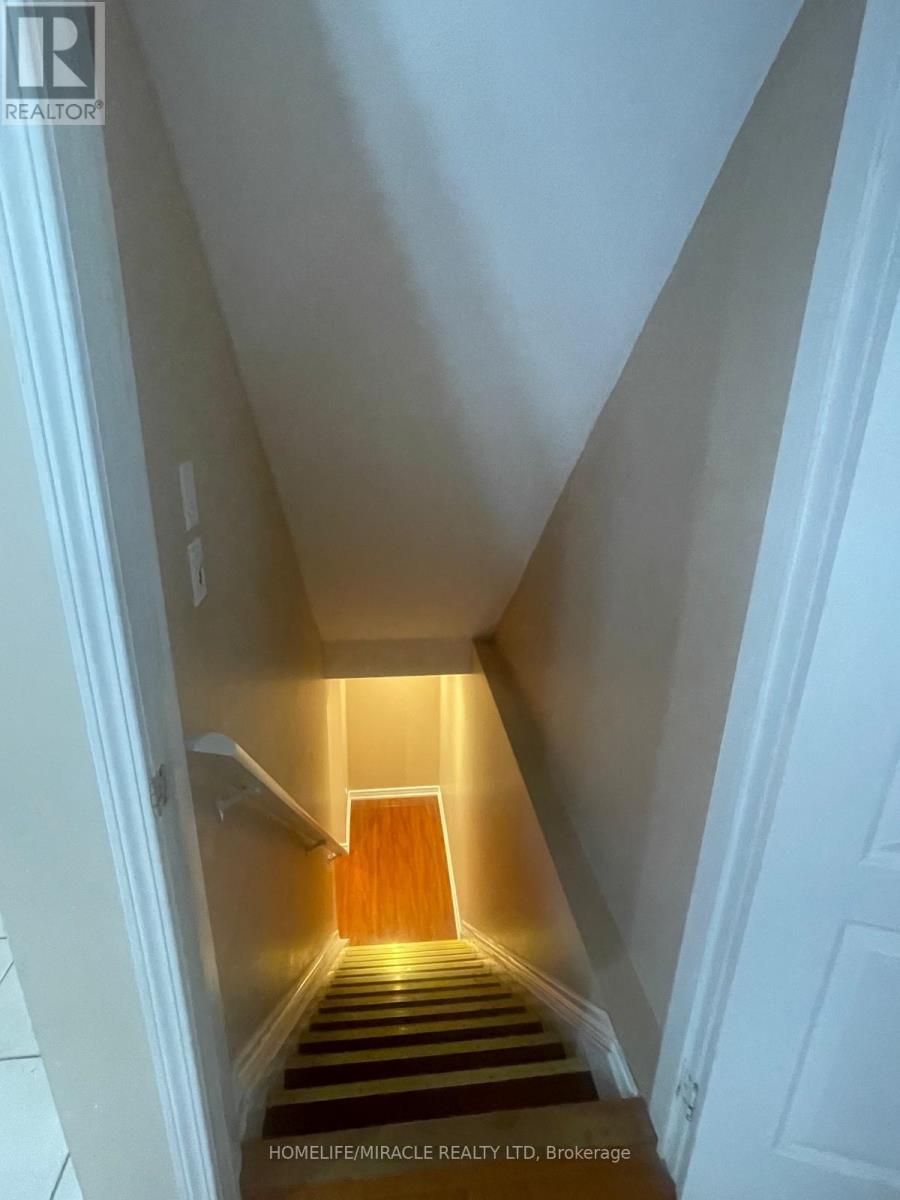 1527 Evans Terrace, Milton, Ontario  L9T 5J4 - Photo 32 - W12665946