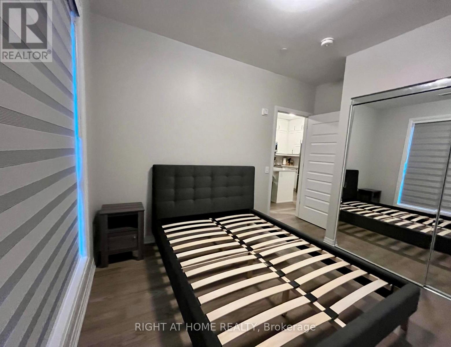 102 - 460 Gordon Krantz Avenue, Milton, Ontario  L9E 1Z2 - Photo 7 - W12665990