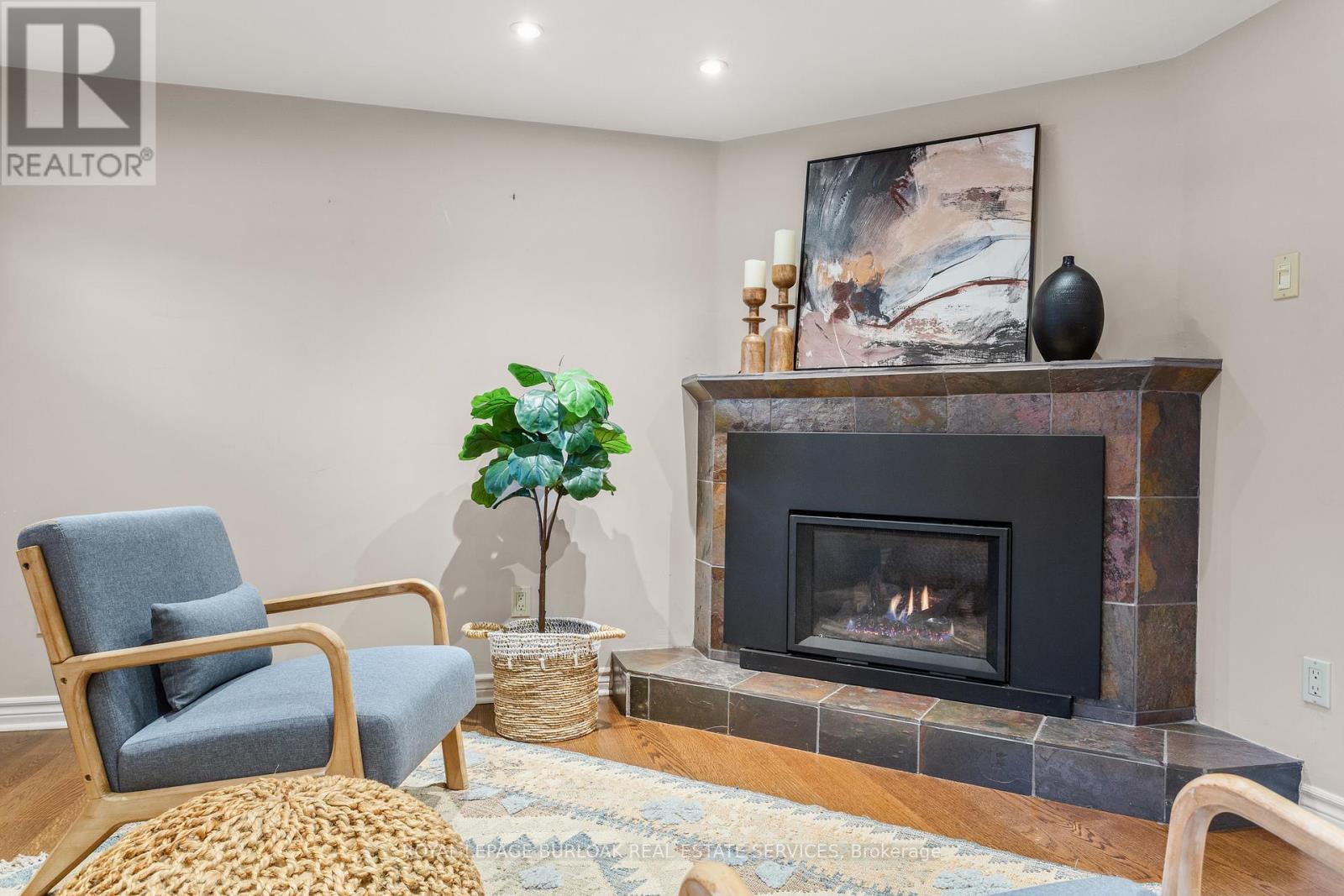 581 Braemore Road, Burlington, Ontario  L7N 3E4 - Photo 28 - W12666012