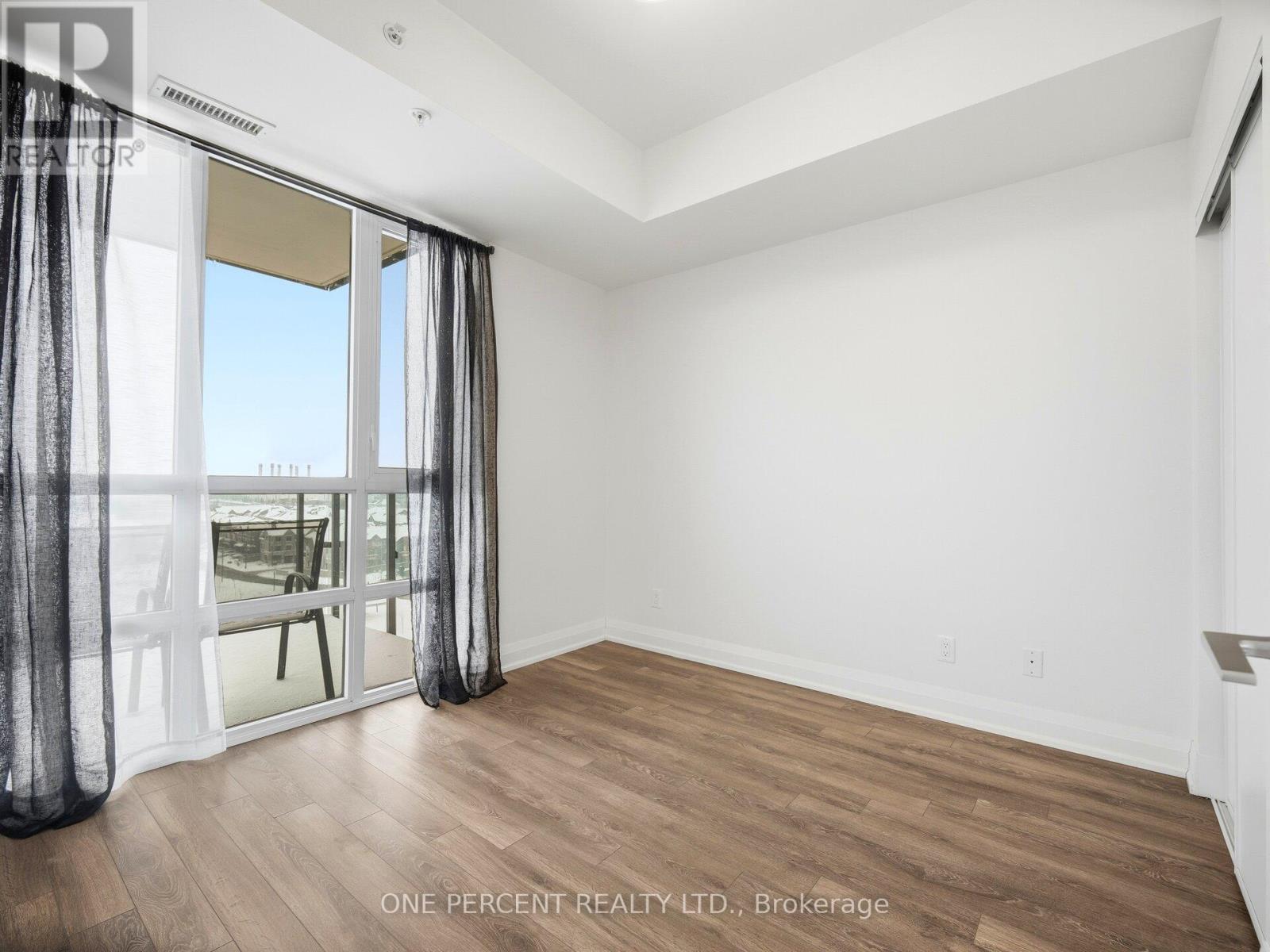 811 - 65 Yorkland Boulevard, Brampton (Goreway Drive Corridor), Ontario  L6P 4M5 - Photo 25 - W12666098