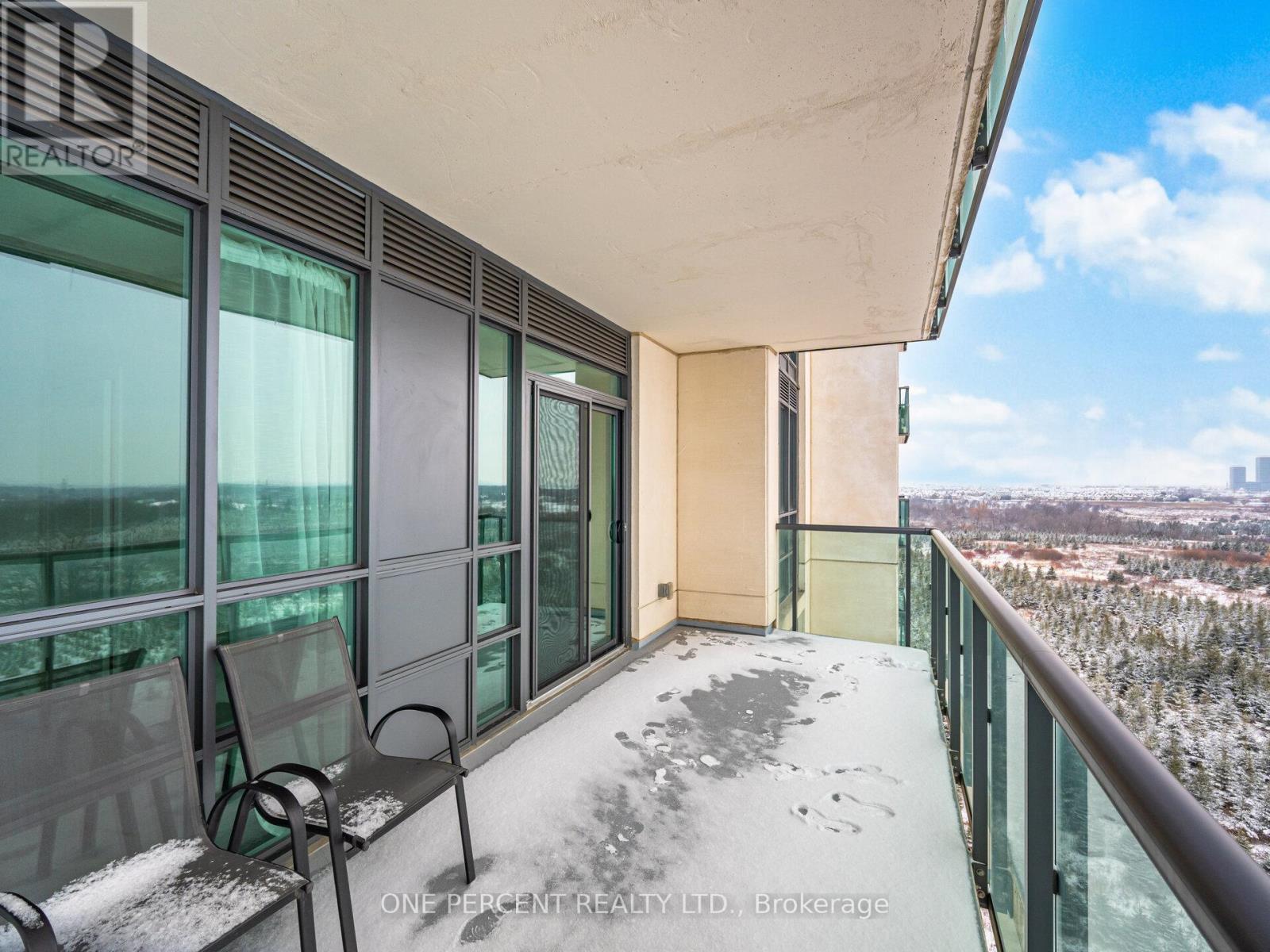 811 - 65 Yorkland Boulevard, Brampton (Goreway Drive Corridor), Ontario  L6P 4M5 - Photo 27 - W12666098