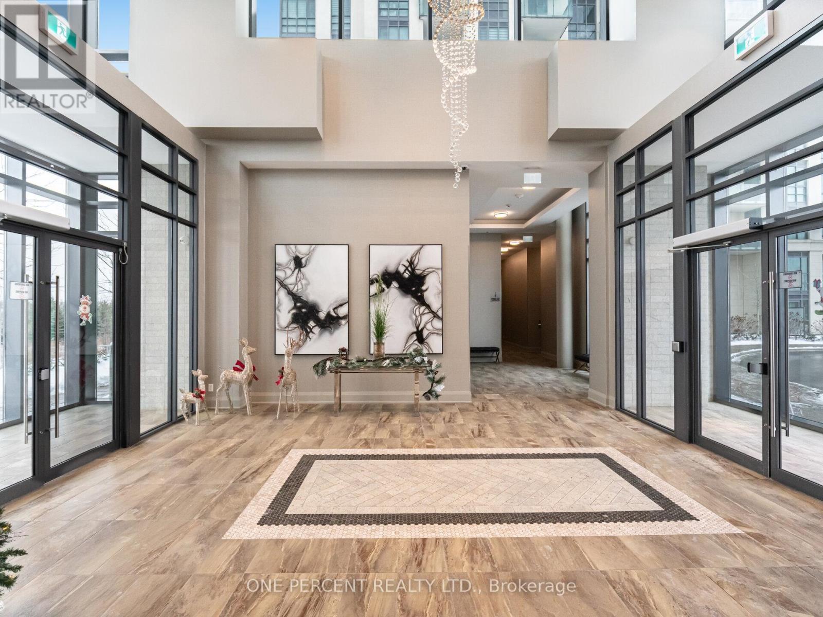 811 - 65 Yorkland Boulevard, Brampton (Goreway Drive Corridor), Ontario  L6P 4M5 - Photo 7 - W12666098