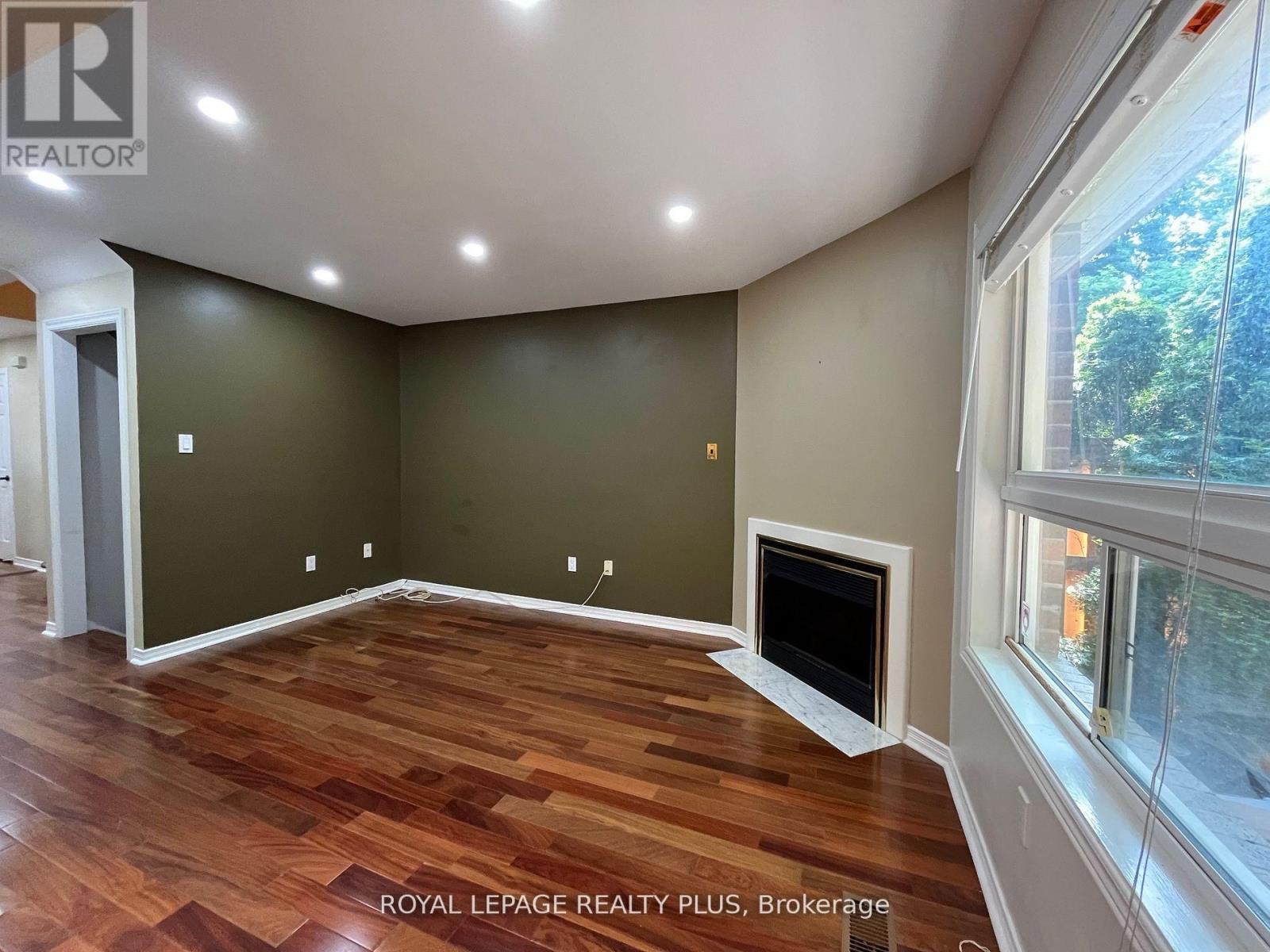 26 - 2555 Thomas Street, Mississauga, Ontario  L5M 5P6 - Photo 5 - W12666116