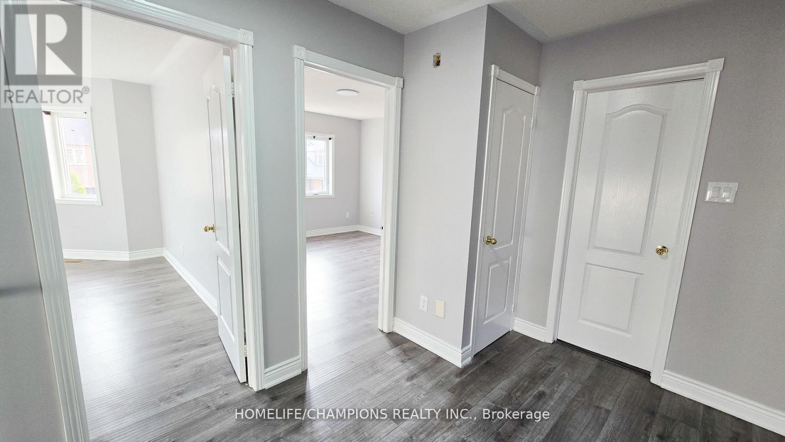 15 Redfinch Way N, Brampton, Ontario  L7A 2B2 - Photo 18 - W12666130