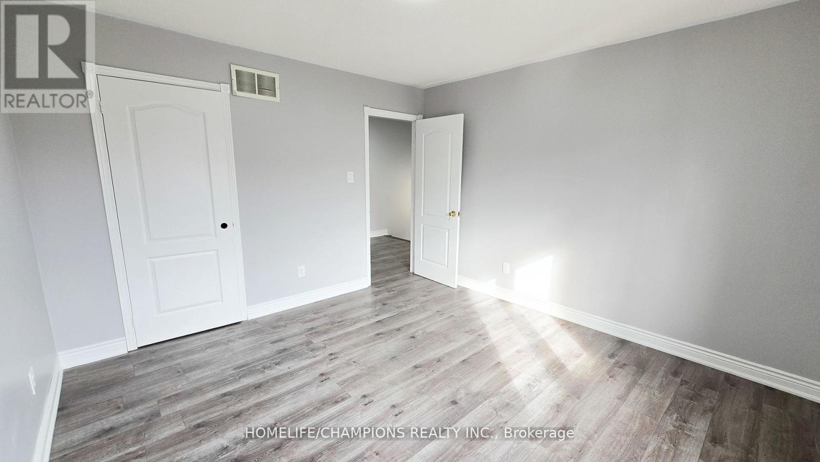 15 Redfinch Way N, Brampton, Ontario  L7A 2B2 - Photo 20 - W12666130