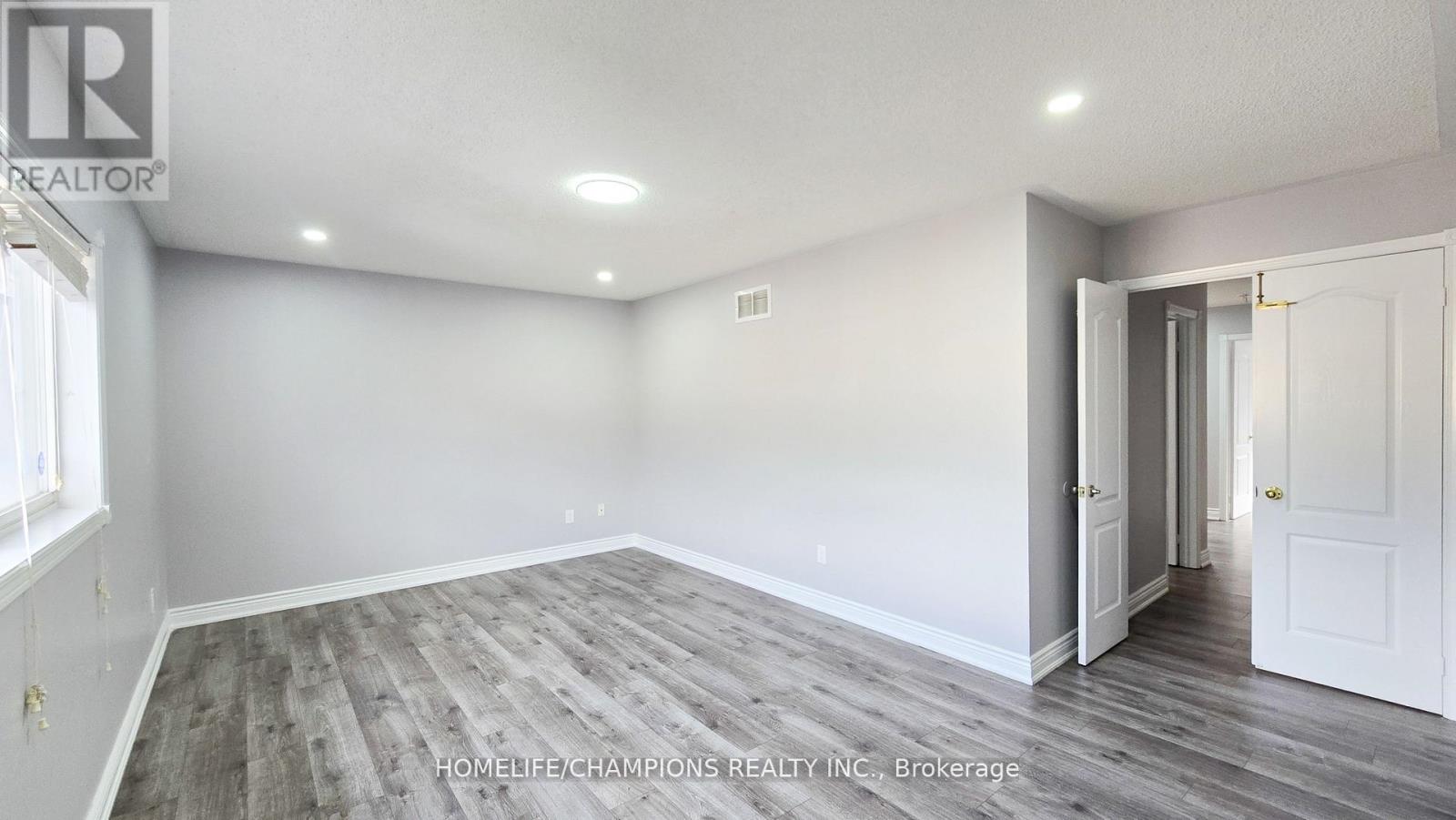 15 Redfinch Way N, Brampton, Ontario  L7A 2B2 - Photo 23 - W12666130