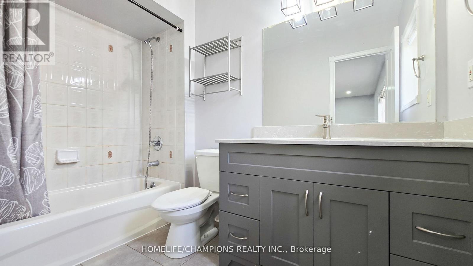 15 Redfinch Way N, Brampton, Ontario  L7A 2B2 - Photo 24 - W12666130