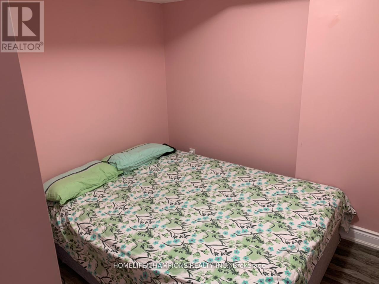 15 Redfinch Way N, Brampton, Ontario  L7A 2B2 - Photo 35 - W12666130