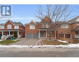 17 FERNCASTLE CRESCENT, Brampton, Ontario