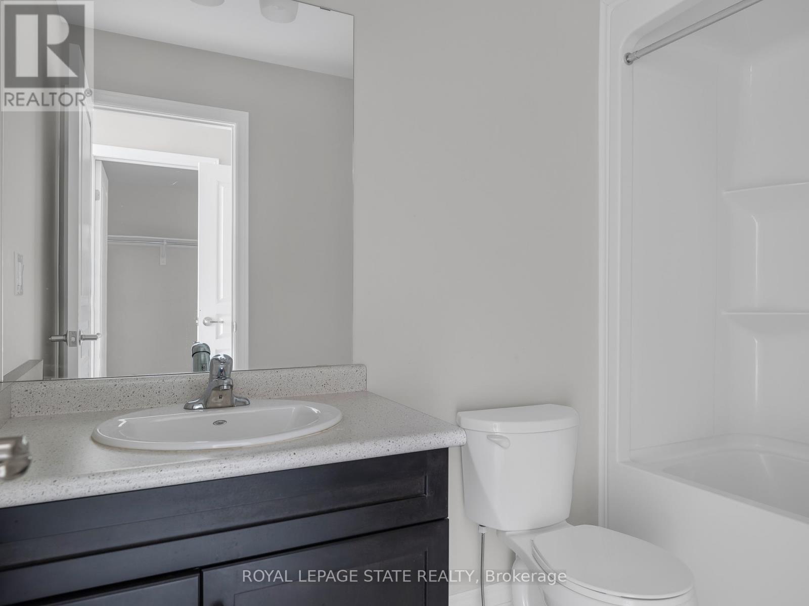 9573 Tallgrass Avenue, Niagara Falls, Ontario  L2G 0Y3 - Photo 9 - X12455575