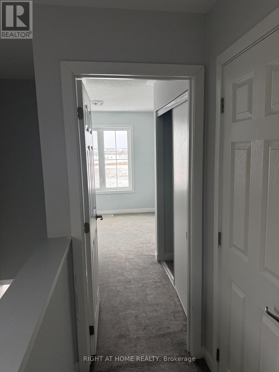 609 Quilter Row, Ottawa, Ontario  K0A 2Z0 - Photo 11 - X12658136