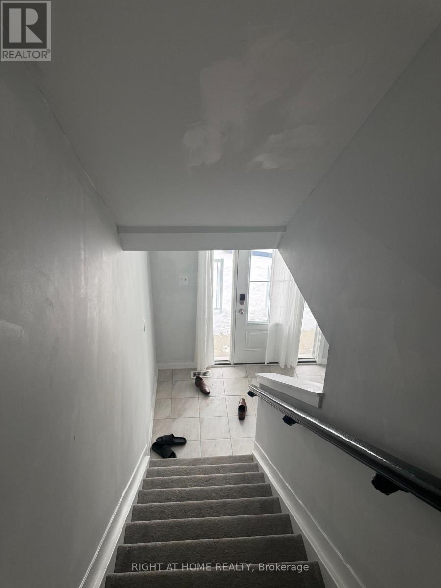 609 Quilter Row, Ottawa, Ontario  K0A 2Z0 - Photo 3 - X12658136