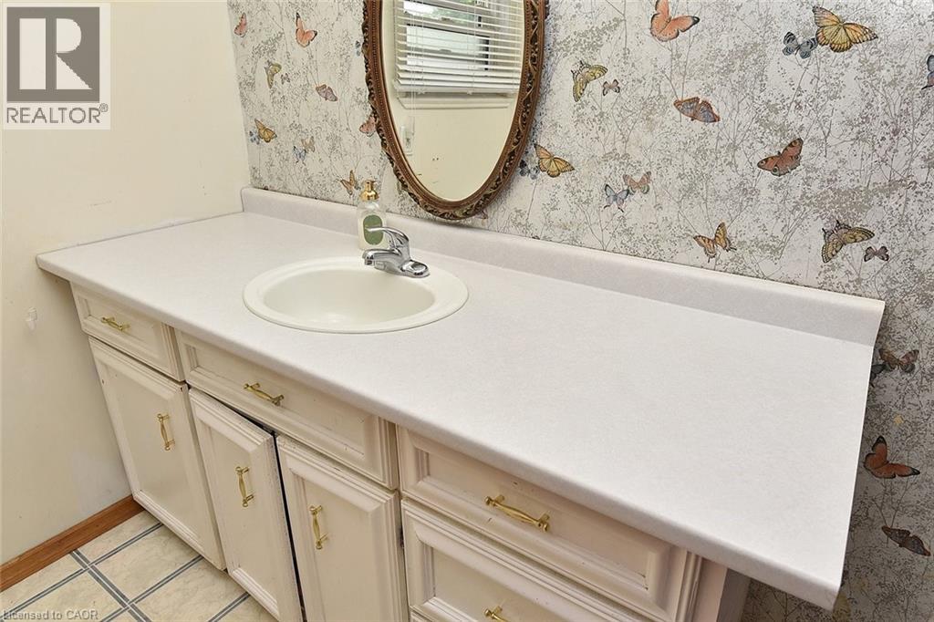 149 Ivon Avenue, Hamilton, Ontario  L8H 5S7 - Photo 14 - 40788305