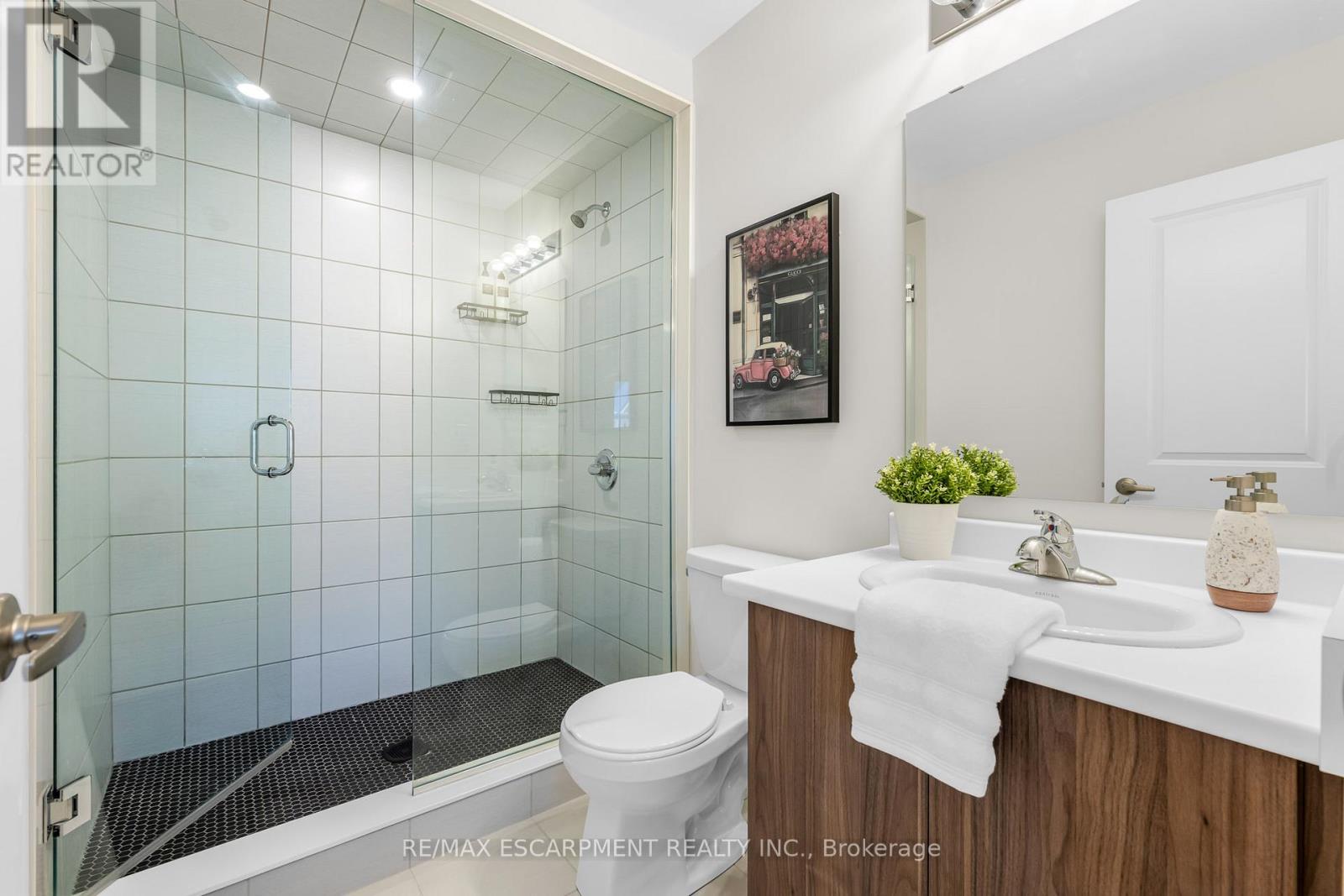 25 - 205 Thames Way, Hamilton, Ontario  L0R 1W0 - Photo 18 - X12665902