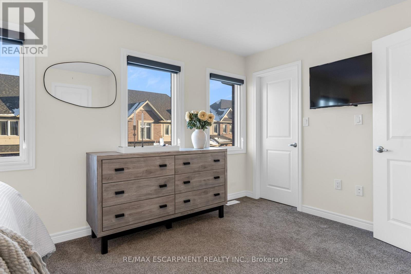 25 - 205 Thames Way, Hamilton, Ontario  L0R 1W0 - Photo 22 - X12665902