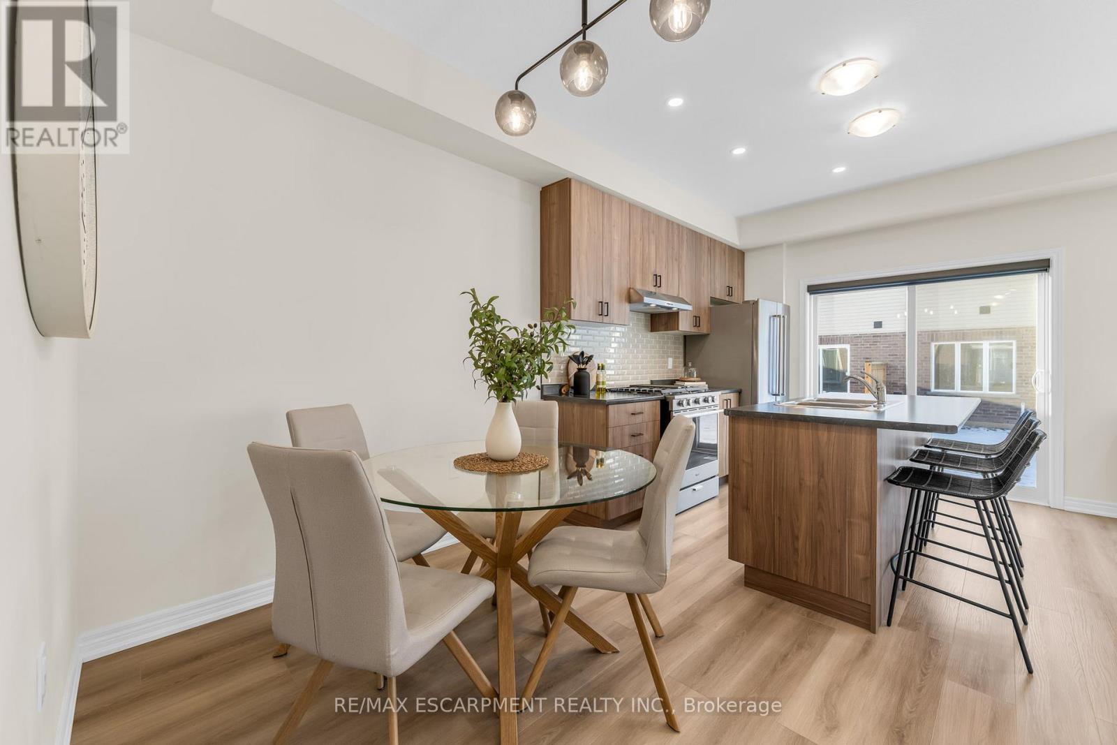 25 - 205 Thames Way, Hamilton, Ontario  L0R 1W0 - Photo 7 - X12665902