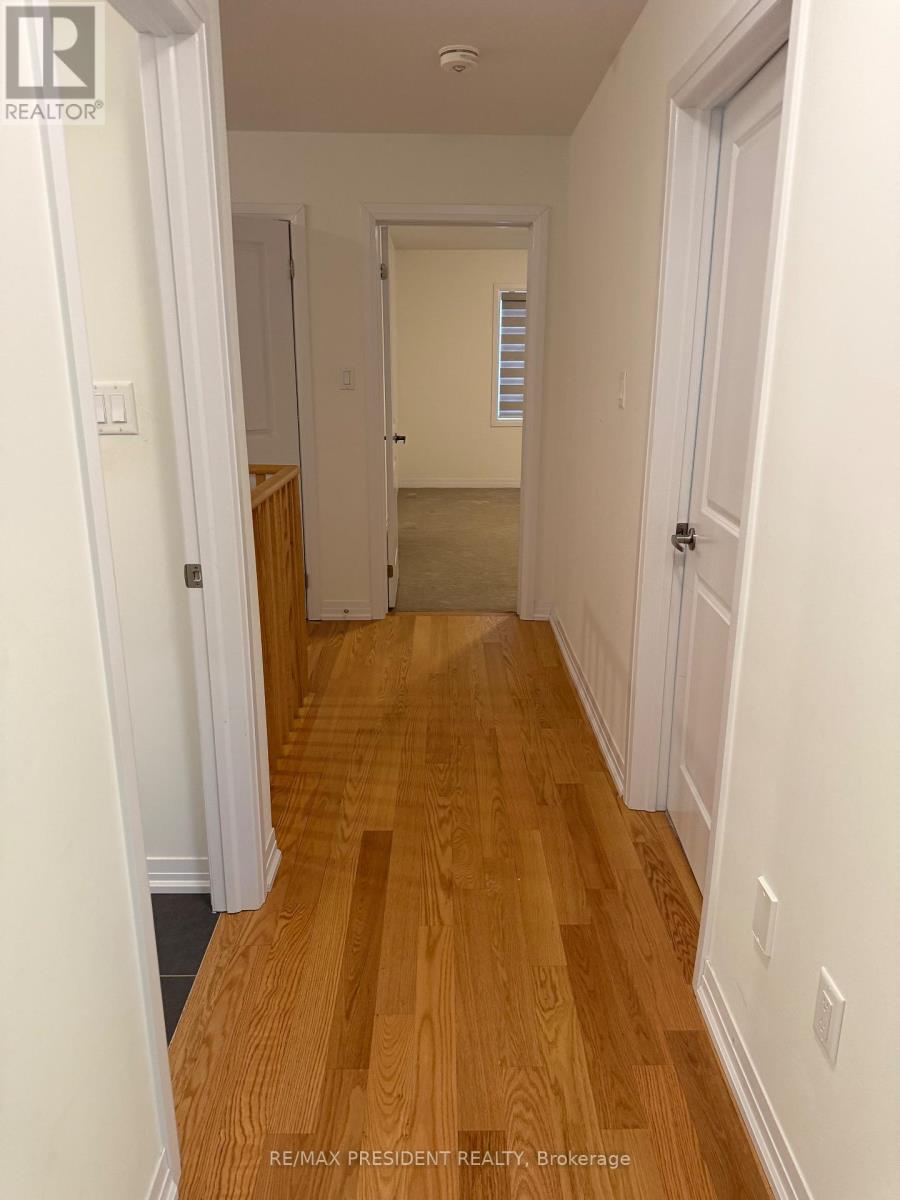 21 Velvet Way, Thorold, Ontario  L2V 0P2 - Photo 13 - X12666010