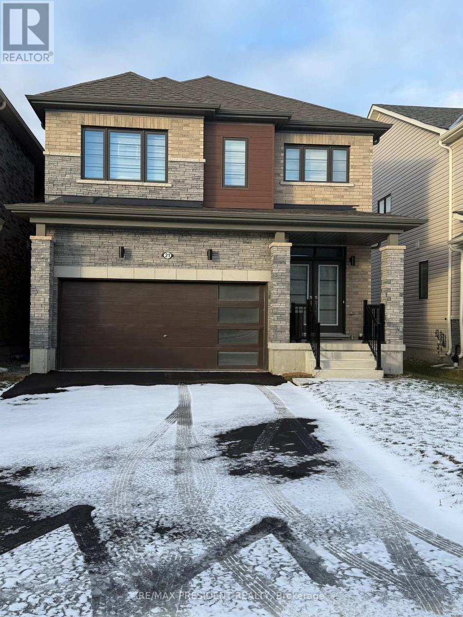 21 Velvet Way, Thorold, Ontario  L2V 0P2 - Photo 2 - X12666010